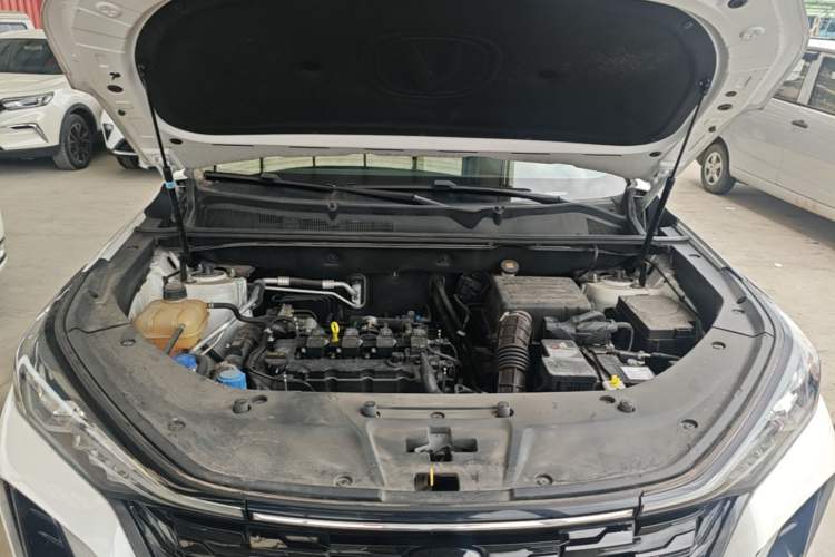 Used CHANGAN CS75 PLUS 2022 Classic Edition 1.5T Automatic Pioneer Model Engine Bay