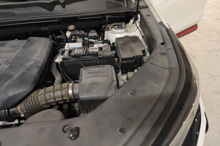 Used CHANGAN CS75 PLUS 2022 2.0T Automatic Flagship Edition Engine Bay Left