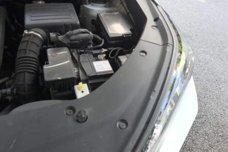 Used CHANGAN CS75 PLUS 2022 1.5T Automatic Luxury Model Engine Bay Left