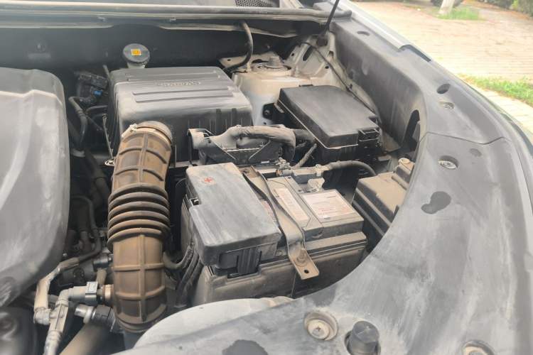 Used CHANGAN CS75 PLUS 2022 1.5T Automatic Prestige Model Engine Bay Left