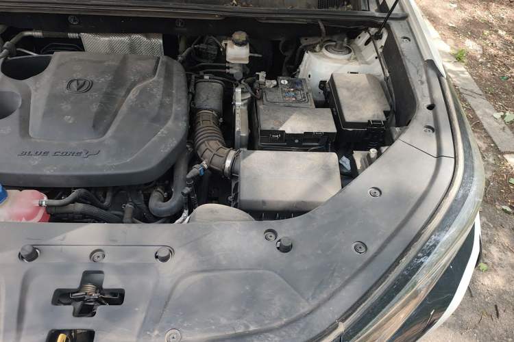 Used CHANGAN CS75 PLUS 2022 2nd Generation 1.5T Automatic Prestige Version Engine Bay Left