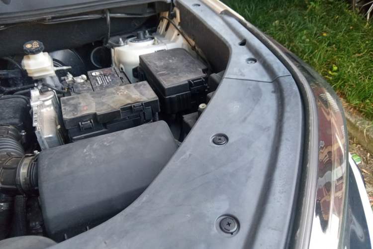 Used CHANGAN CS75 PLUS 2022 2nd Generation 1.5T Automatic Prestige Version Engine Bay Left