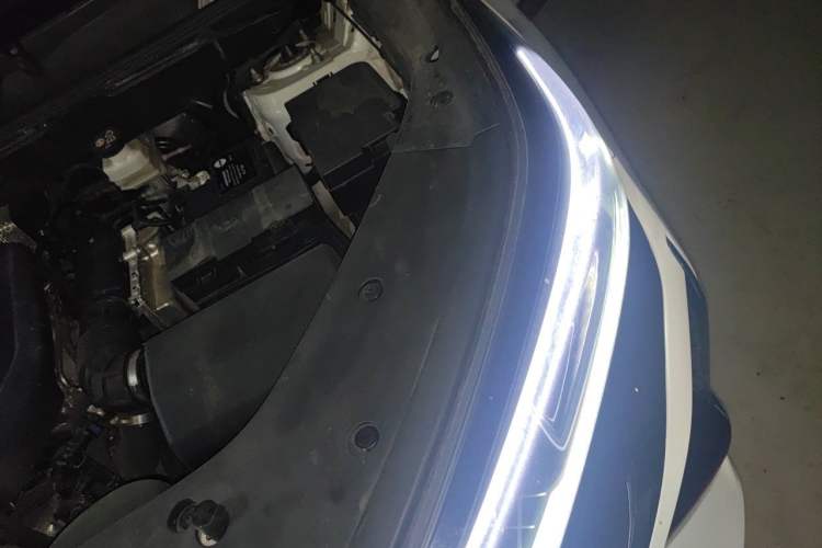 Used CHANGAN CS75 PLUS 2022 2nd Generation 1.5T Automatic Luxury Edition Engine Bay Left