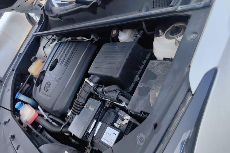 Used CHANGAN CS75 PLUS 2022 1.5T Automatic Luxury Model Engine Bay Left