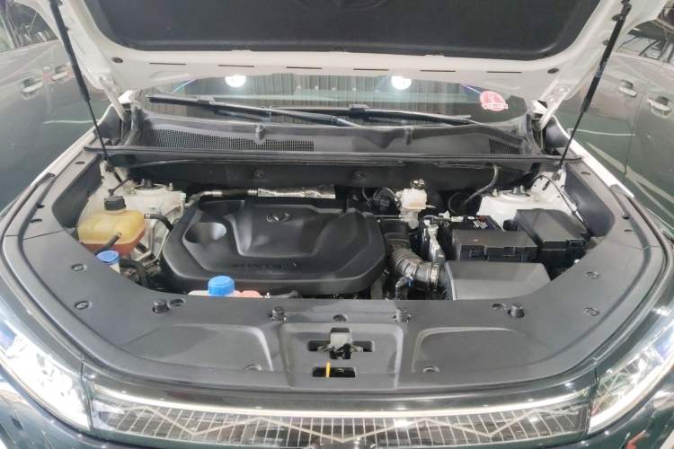 Used CHANGAN CS75 PLUS 2022 2nd Generation 1.5T Automatic Prestige Version Engine Bay