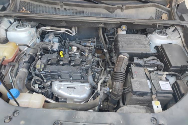 Used CHANGAN CS75 PLUS 2022 Classic Edition 1.5T Automatic Pioneer Model Engine Bay