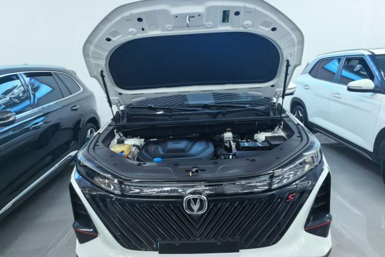 Used CHANGAN CS75 PLUS 2022 2nd Generation 1.5T Automatic Prestige Version Engine Bay