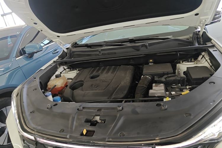 Used CHANGAN CS75 PLUS 2022 1.5T Automatic Luxury Model Engine Bay