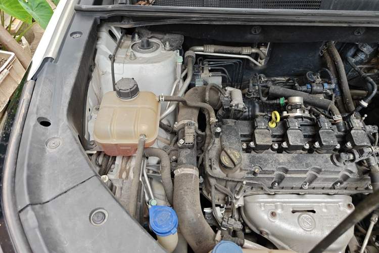 Used CHANGAN CS75 PLUS 2022 1.5T Automatic Luxury Model Engine Bay Right
