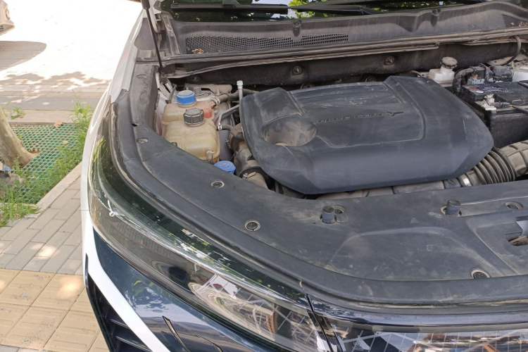 Used CHANGAN CS75 PLUS 2022 2nd Generation 2.0T Automatic Flagship Version Engine Bay Right