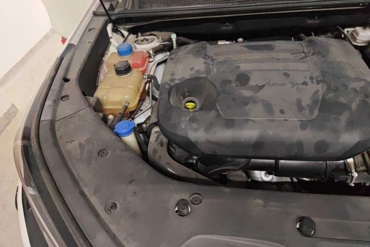 Used CHANGAN CS75 PLUS 2022 2.0T Automatic Flagship Edition Engine Bay Right