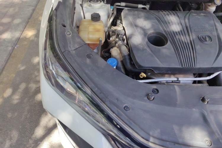 Used CHANGAN CS75 PLUS 2022 2.0T Automatic Pilot Version Engine Bay Right