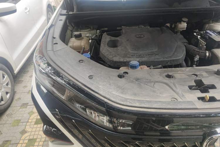 Used CHANGAN CS75 PLUS 2022 2nd Generation 1.5T Automatic Prestige Version Engine Bay Right