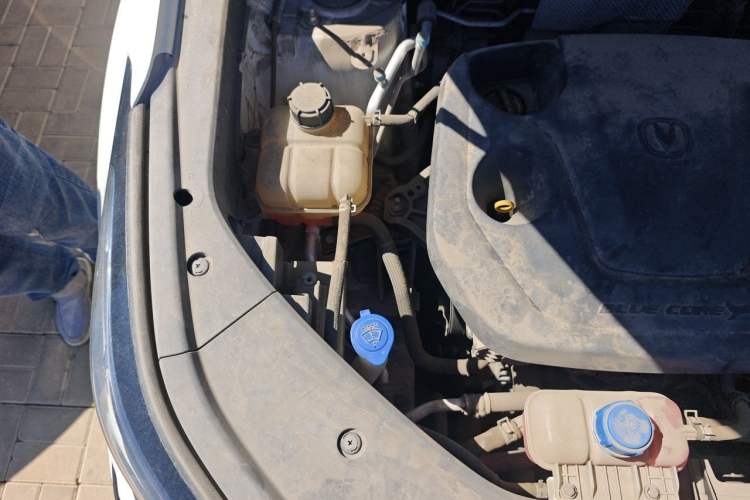 Used CHANGAN CS75 PLUS 2022 2nd Generation 1.5T Automatic Prestige Version Engine Bay Right