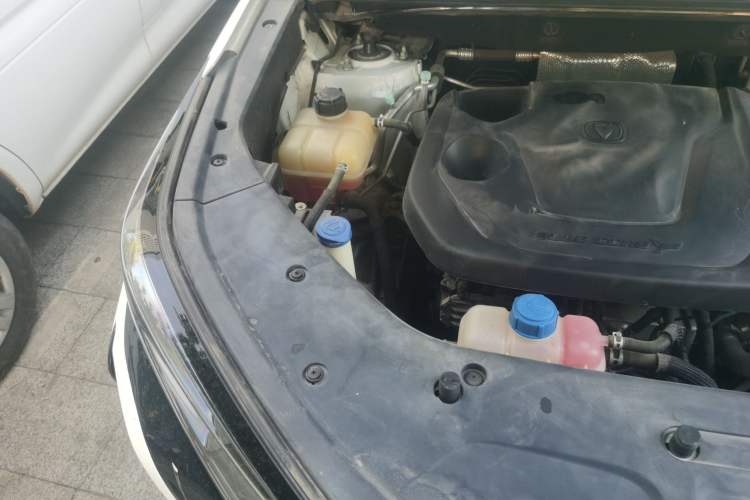 Used CHANGAN CS75 PLUS 2022 2nd Generation 1.5T Automatic Prestige Version Engine Bay Right