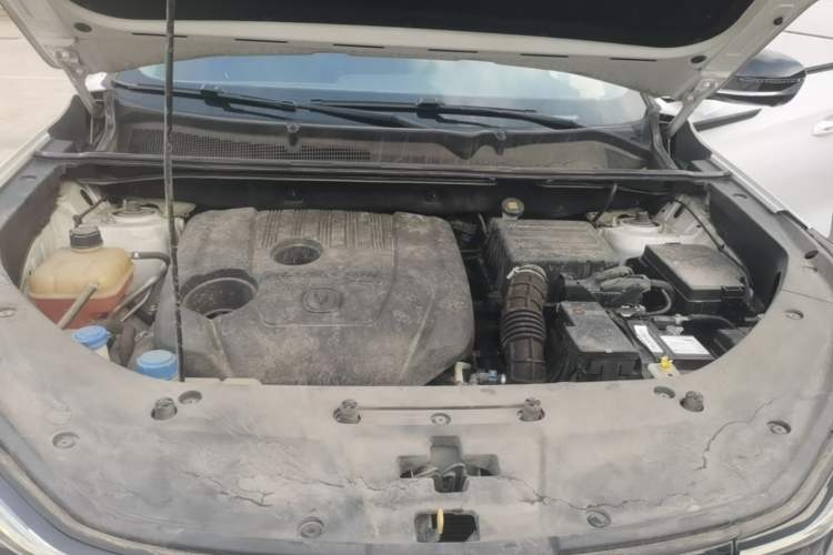 Used CHANGAN CS75 PLUS 2022 1.5T Automatic Luxury Model Engine Bay
