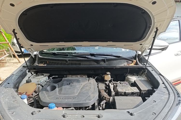 Used CHANGAN CS75 PLUS 2022 2nd Generation 1.5T Automatic Prestige Version Engine Bay