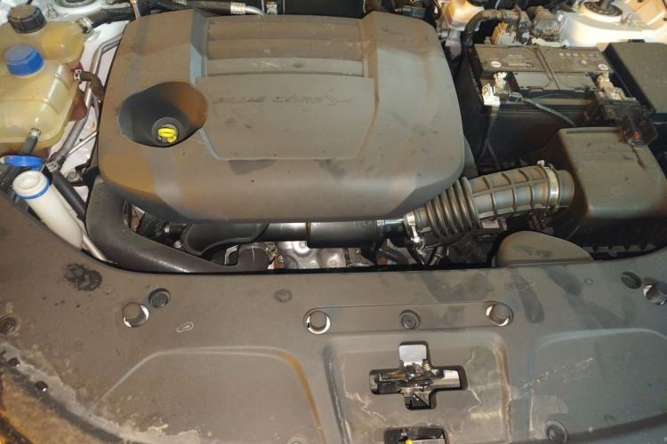 Used CHANGAN CS75 PLUS 2022 2nd Generation 2.0T Automatic Flagship Version Engine Bay