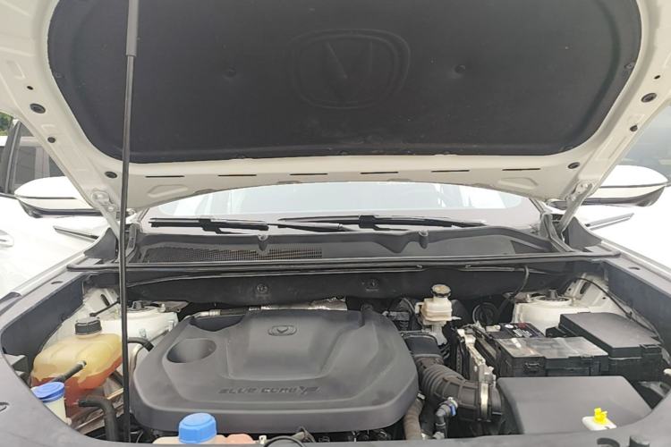 Used CHANGAN CS75 PLUS 2022 2nd Generation 1.5T Automatic Luxury Version Engine Bay