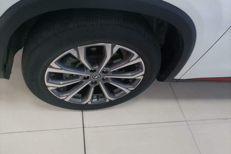 Used CHANGAN CS75 PLUS 2022 2.0T Automatic Pilot Version Exterior 4