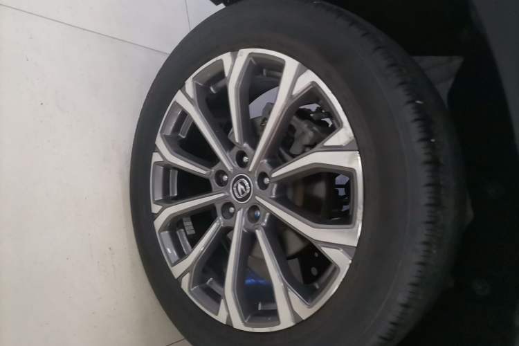 Used CHANGAN CS75 PLUS 2022 2.0T Automatic Pilot Version Exterior 5