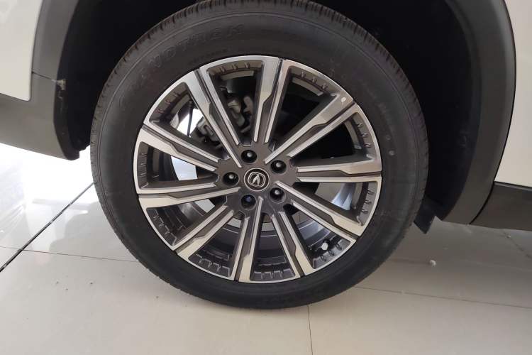 Used CHANGAN CS75 PLUS 2022 Second-Generation 2.0T Automatic Prestige Model Exterior 8