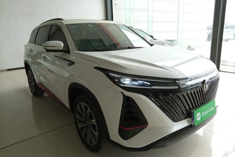Used CHANGAN CS75 PLUS 2022 Second-Generation 2.0T Automatic Prestige Model Front Right 45 Deg