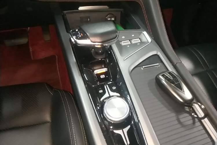 Used CHANGAN CS75 PLUS 2022 1.5T Automatic Luxury Model Gear Lever