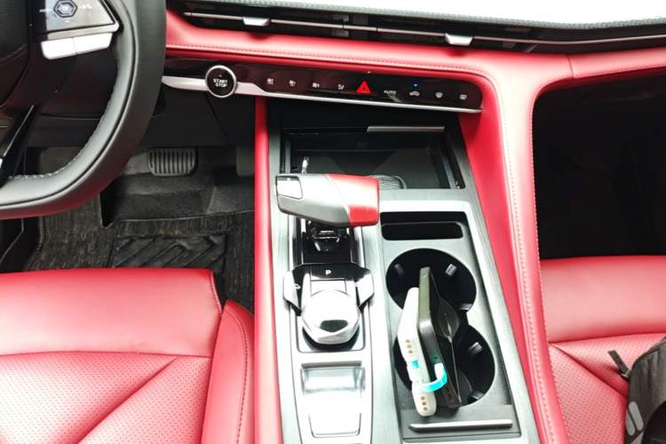 Used CHANGAN CS75 PLUS 2022 2nd Generation 1.5T Automatic Luxury Version Gear Lever