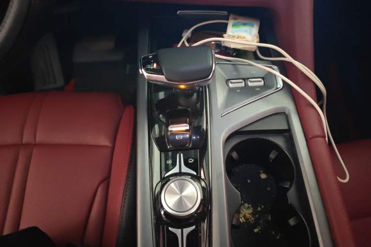 Used CHANGAN CS75 PLUS 2022 1.5T Automatic Luxury Model Gear Lever