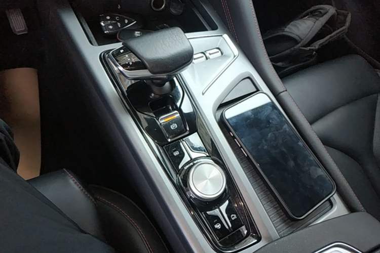 Used CHANGAN CS75 PLUS 2022 2.0T Automatic Flagship Edition Gear Lever