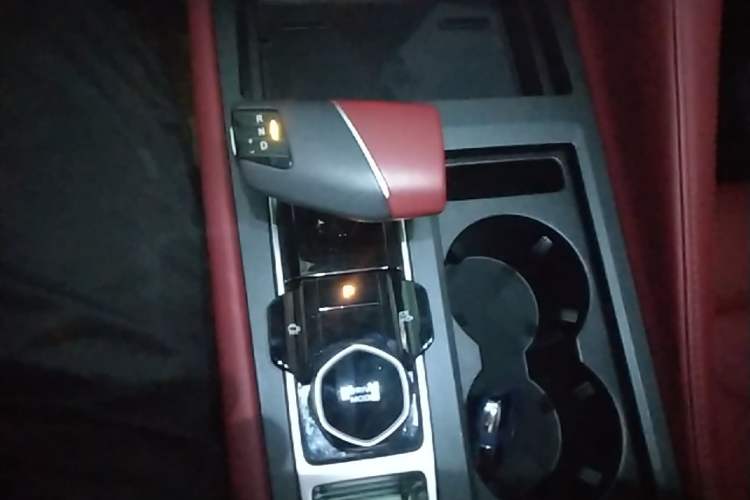 Used CHANGAN CS75 PLUS 2022 2nd Generation 1.5T Automatic Luxury Edition Gear Lever
