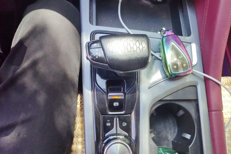 Used CHANGAN CS75 PLUS 2022 2.0T Automatic Pilot Version Gear Lever