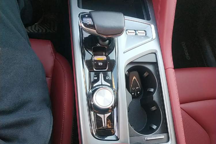 Used CHANGAN CS75 PLUS 2022 2.0T Automatic Pilot Version Gear Lever