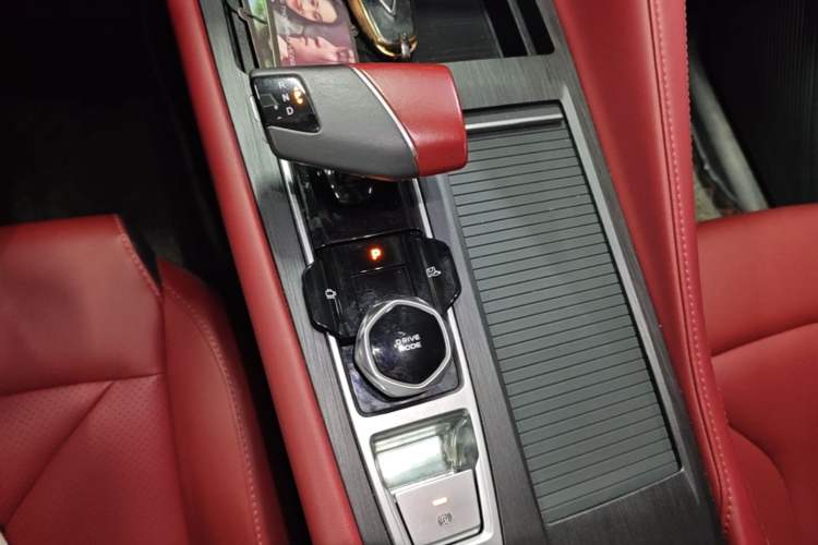 Used CHANGAN CS75 PLUS 2022 Second-Generation 2.0T Automatic Prestige Model Gear Lever