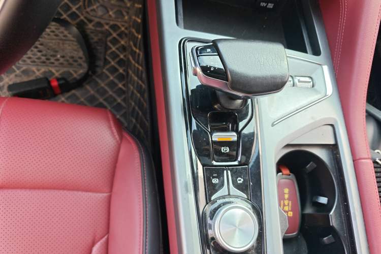Used CHANGAN CS75 PLUS 2022 1.5T Automatic Luxury Model Gear Lever