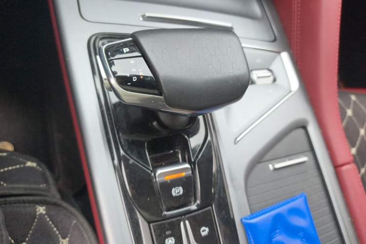 Used CHANGAN CS75 PLUS 2022 2nd Generation 1.5T Automatic Luxury Version Gear Lever