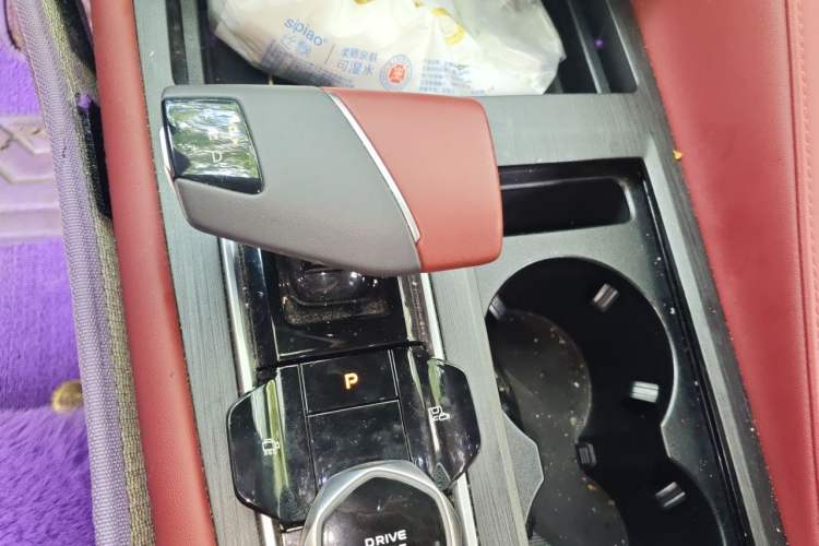 Used CHANGAN CS75 PLUS 2022 2nd Generation 1.5T Automatic Luxury Version Gear Lever