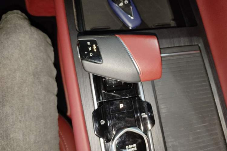Used CHANGAN CS75 PLUS 2022 2nd Generation 1.5T Automatic Prestige Version Gear Lever