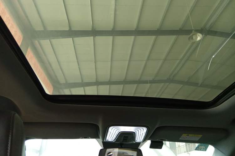 Used CHANGAN CS75 PLUS 2022 Second-Generation 2.0T Automatic Prestige Model Headliner