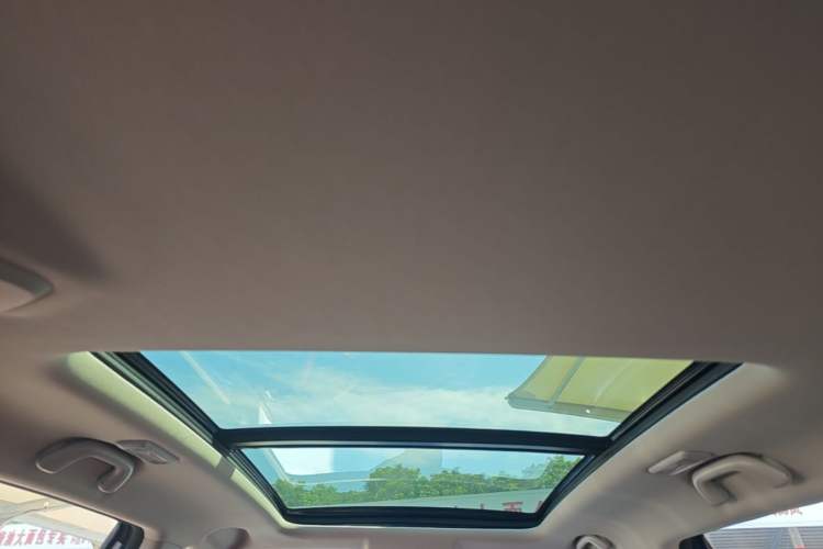 Used CHANGAN CS75 PLUS 2022 2.0T Automatic Pilot Version Headliner