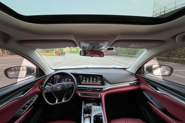 Used CHANGAN CS75 PLUS 2022 1.5T Automatic Luxury Model Interior 1