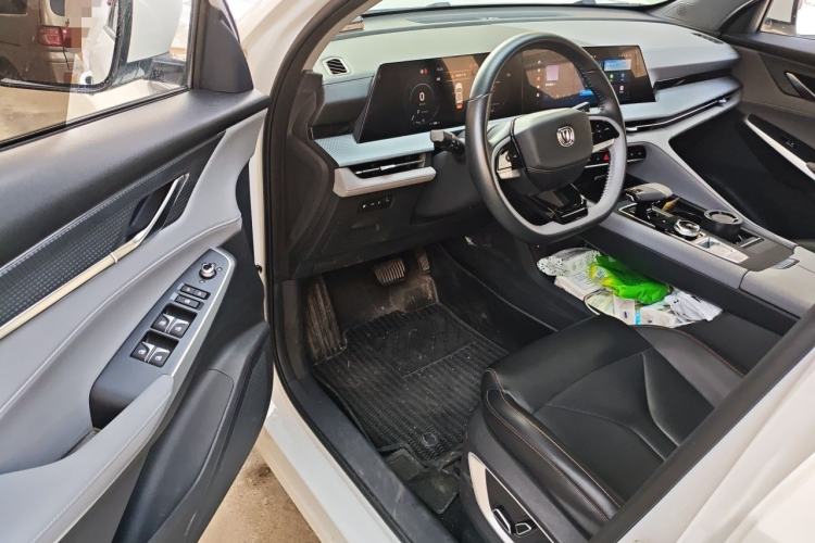 Used CHANGAN CS75 PLUS 2022 2nd Generation 1.5T Automatic Prestige Version Interior 3