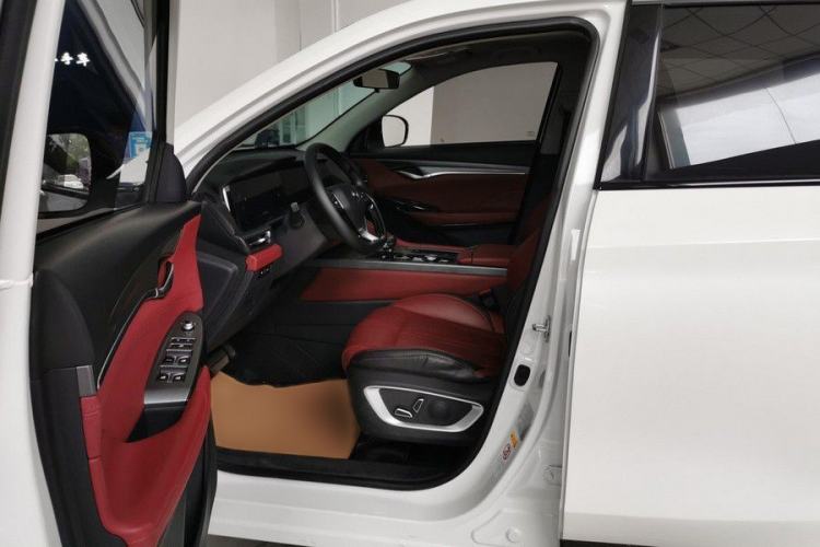 Used CHANGAN CS75 PLUS 2022 1.5T Automatic Prestige Model Interior 5
