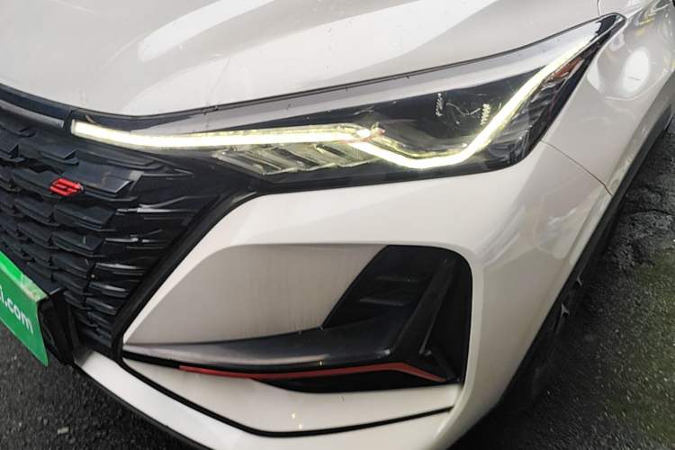 Used CHANGAN CS75 PLUS 2022 Classic Edition 1.5T Automatic Pioneer Model Left Front Headlight