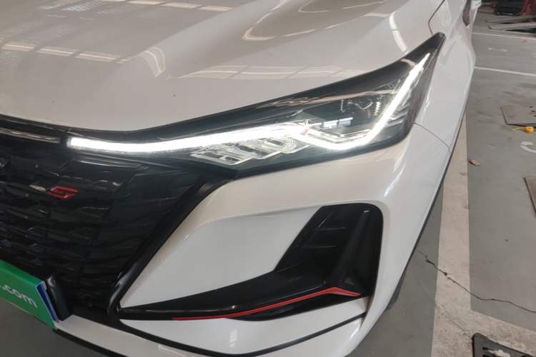 Used CHANGAN CS75 PLUS 2022 Classic Edition 1.5T Automatic Pioneer Model Left Front Headlight