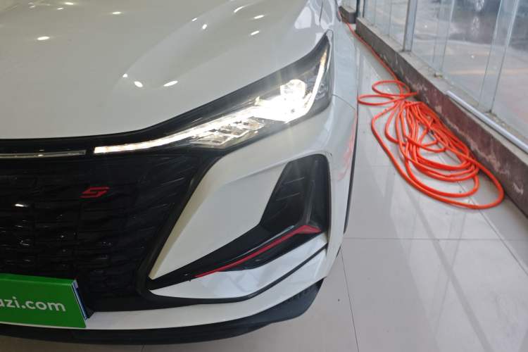 Used CHANGAN CS75 PLUS 2022 Classic Edition 1.5T Automatic Pioneer Model Left Front Headlight