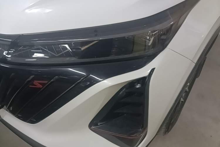 Used CHANGAN CS75 PLUS 2022 2nd Generation 1.5T Automatic Prestige Version Left Front Headlight
