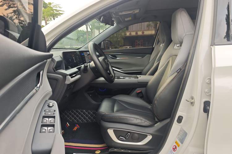 Used CHANGAN CS75 PLUS 2022 2nd Generation 1.5T Automatic Luxury Edition Left Front Seat