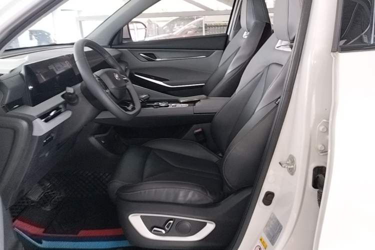 Used CHANGAN CS75 PLUS 2022 2nd Generation 1.5T Automatic Luxury Edition Left Front Seat